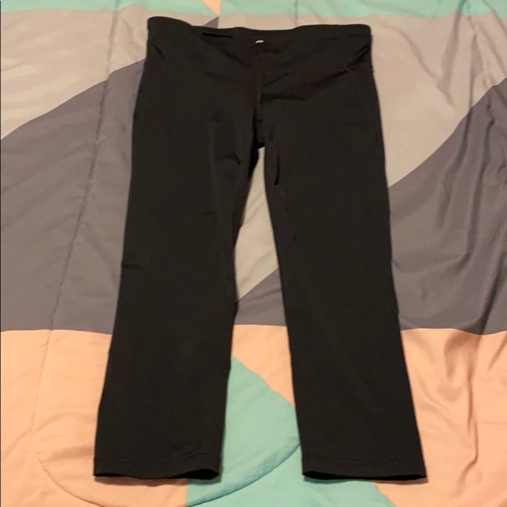 The Gap 3/4 Workout Leggings